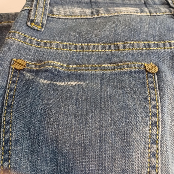 PREMIUM DENIM Jeans Straight Leg Womens Size 8 Medium Wash Button Embellishments - Picture 7 of 9